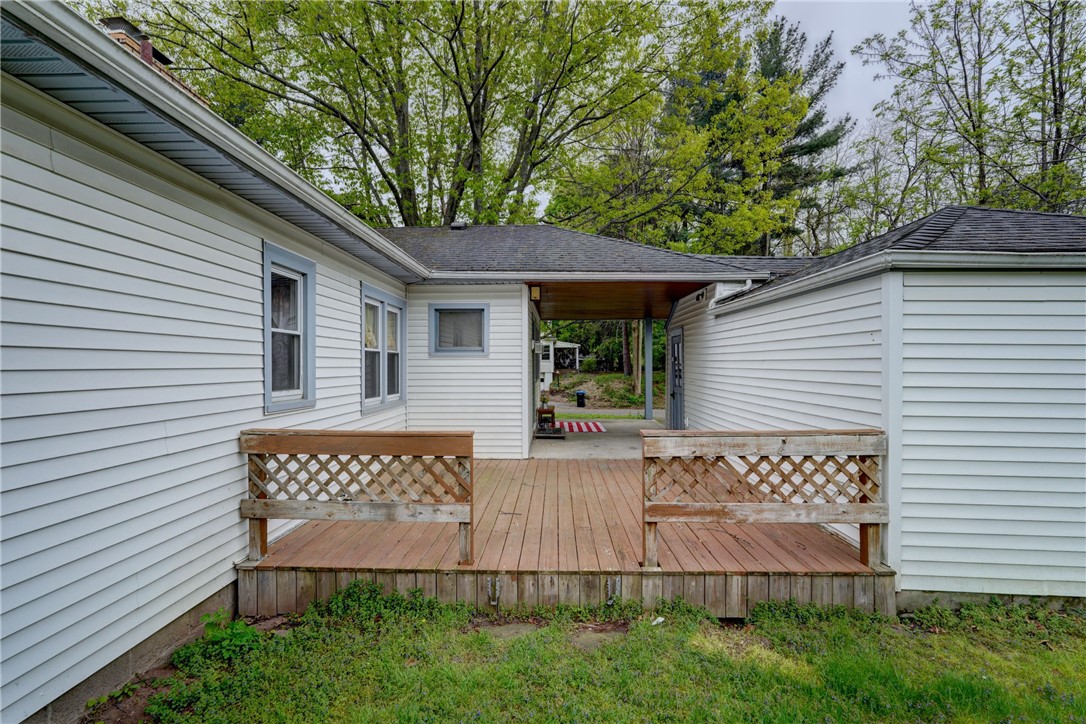 709 Roosevelt Road, Pittsford, New York image 31