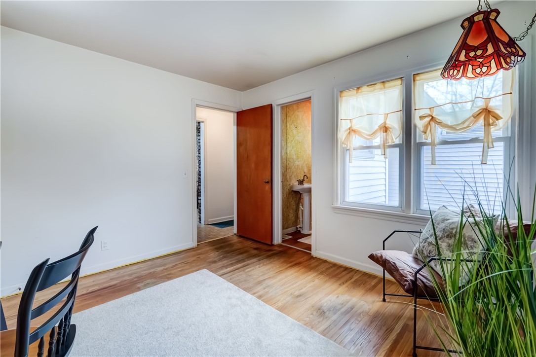 709 Roosevelt Road, Pittsford, New York image 20