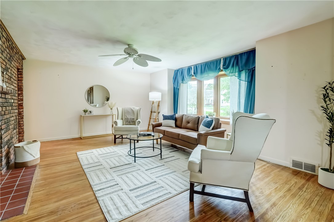 709 Roosevelt Road, Pittsford, New York image 5