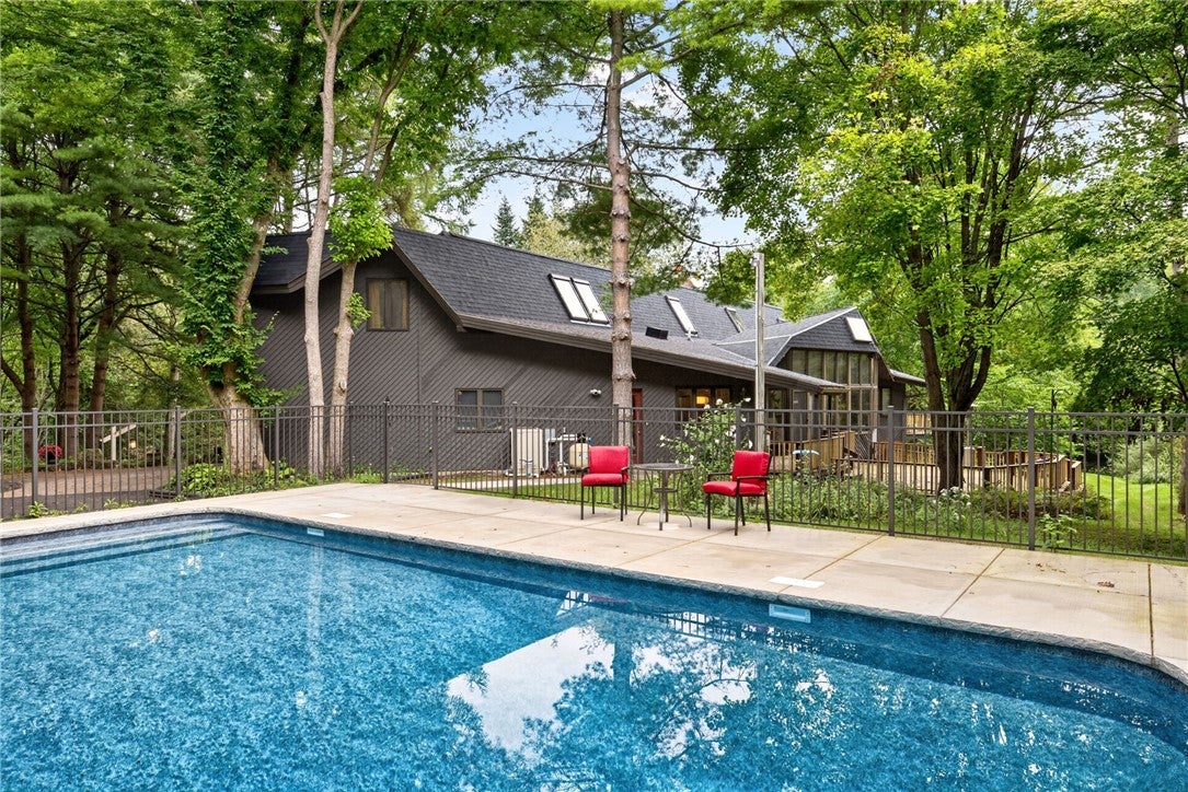 1551 Cranberry Pond Trl