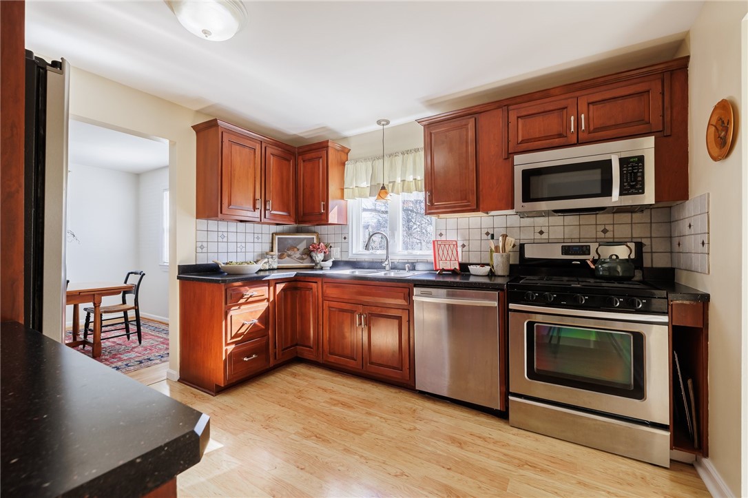 105 Greenvale Drive, Brighton, New York image 15