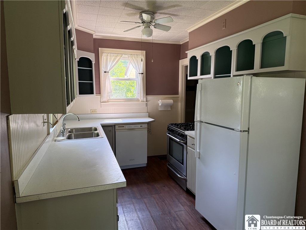 434 Hallock Street, Jamestown, New York image 8