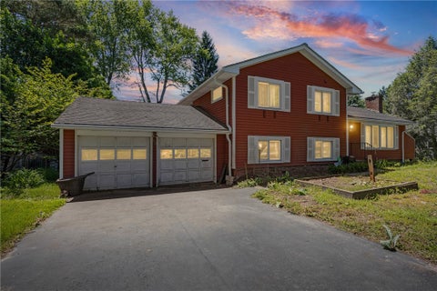 Homes For Sale - 90 Hotchkiss Circle<br/> Penfield, NY 14526
