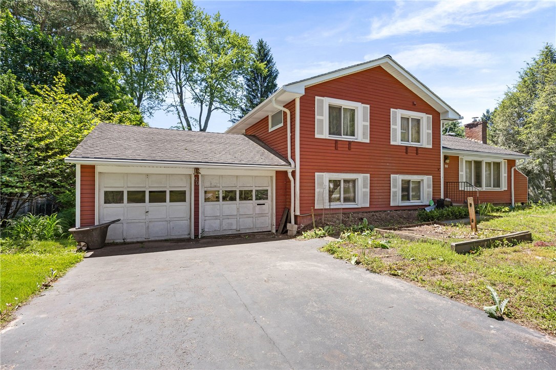 90 Hotchkiss Circle