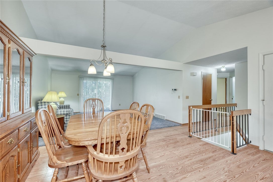 389 Lenora Lane