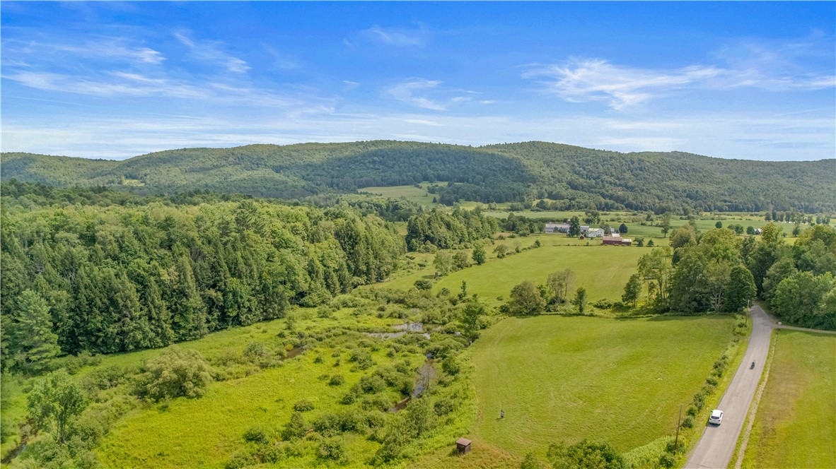 941 County Highway 40