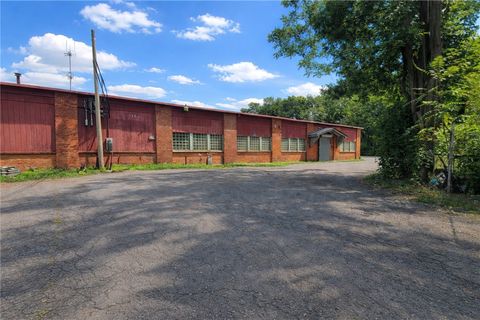 Photo of 158 Hollenbeck Street, Rochester, NY 14621 (MLS # R1655674)