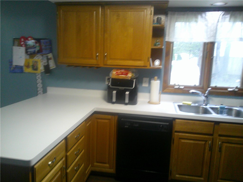 373 Estall Road, Greece, New York image 8