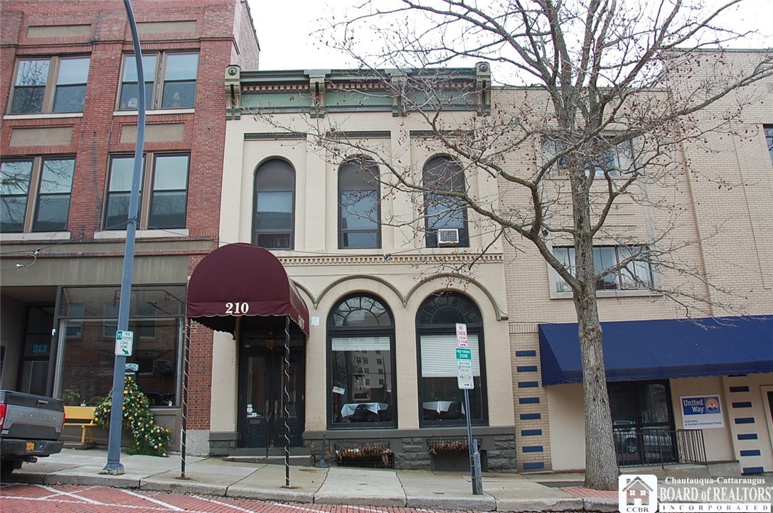 210 Pine Street