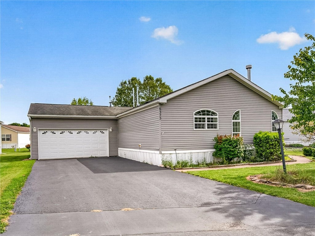 6325 Roberts Drive