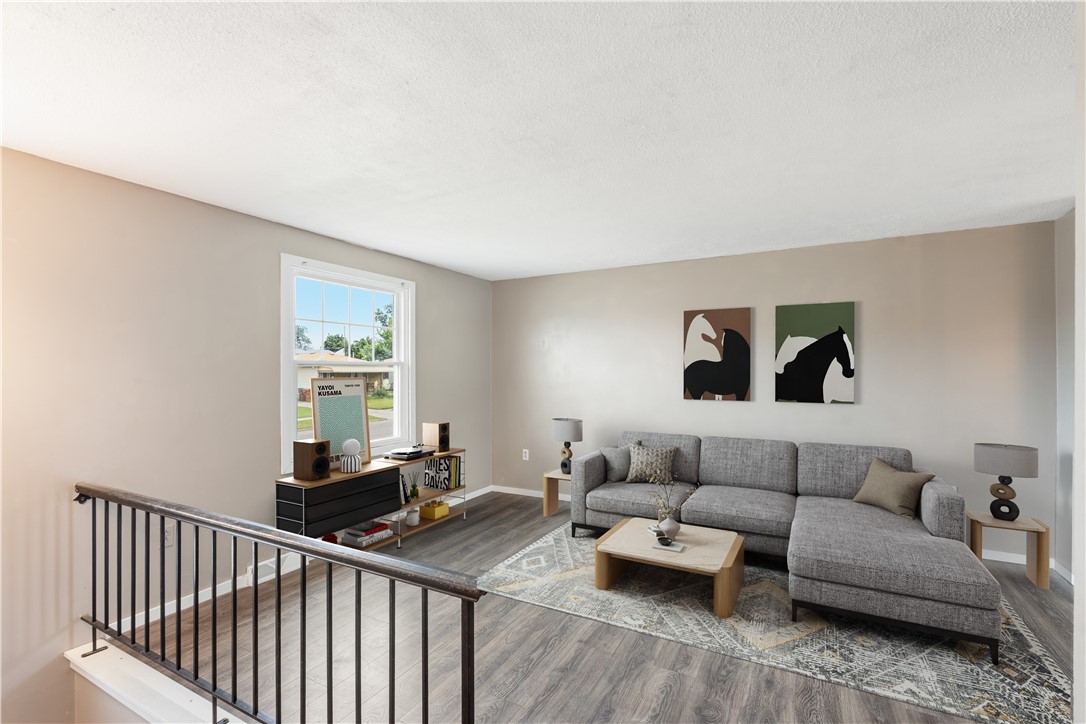 47 W Toulon Drive