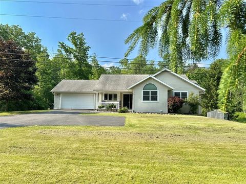 1819 E Campville Road Endicott NY 13760