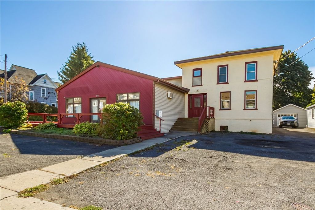 Photo of 86 E North Street, Geneva City, NY 14456 (MLS # R1640771)