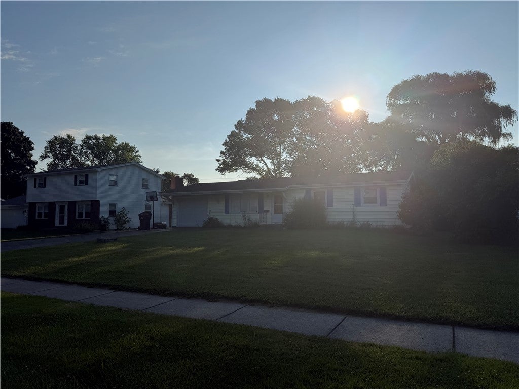 41 Grecian Parkway