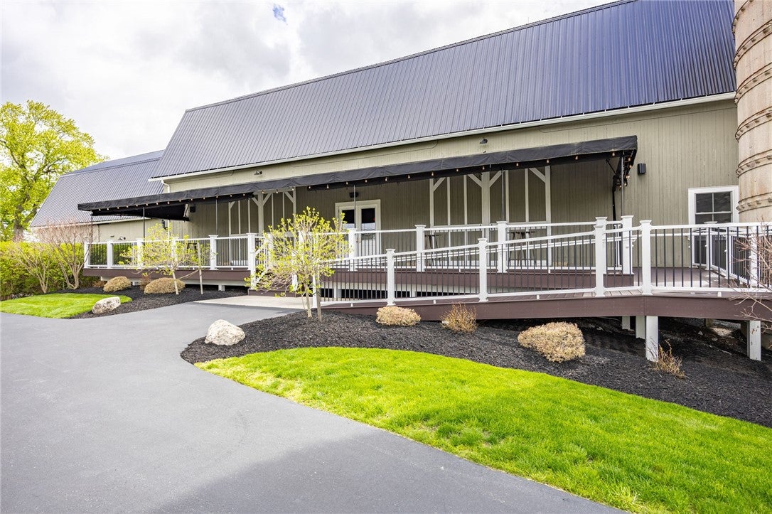 3956 Caledonia Avon Road