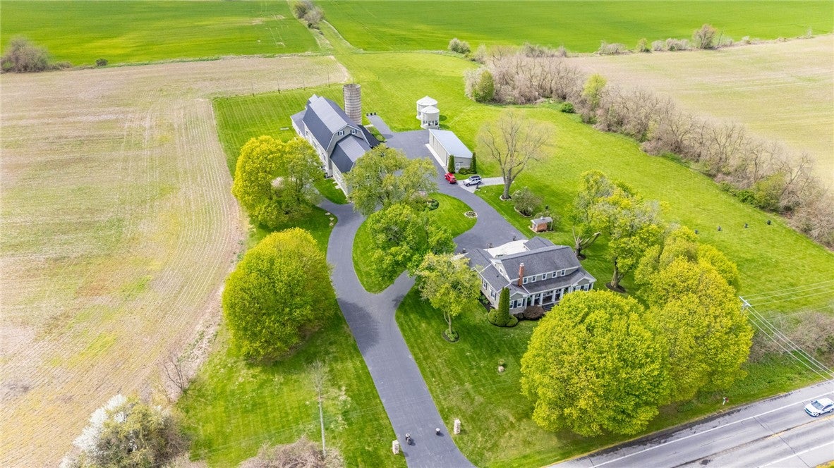 3956 Caledonia Avon Road