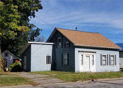Photo of 31 Genesee Street, New Berlin, NY 13411 (MLS # R1569474)