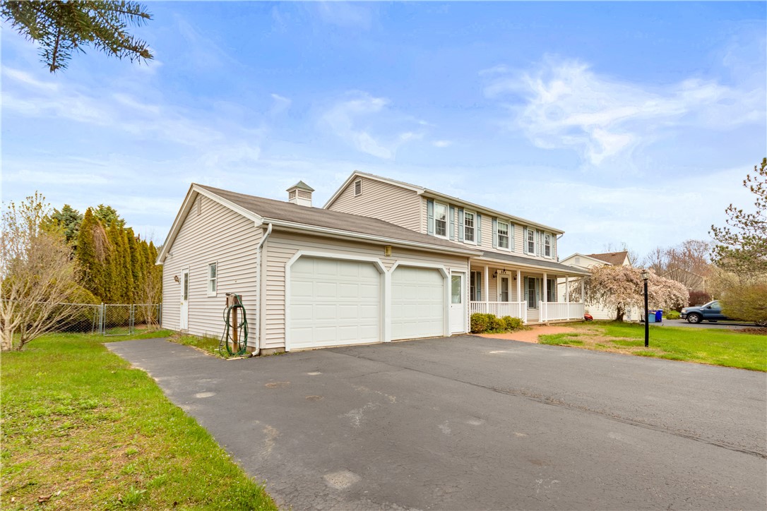 804 Tallow, Webster, New York image 3
