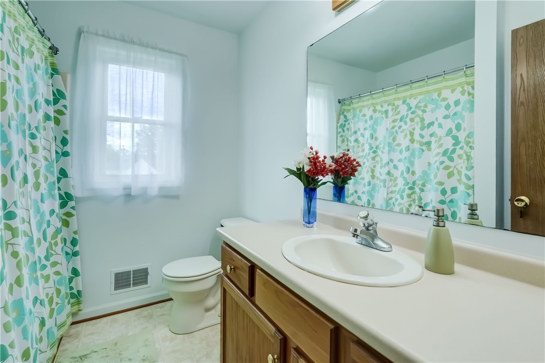 16 Hazel Bark Run, Gates, New York image 22