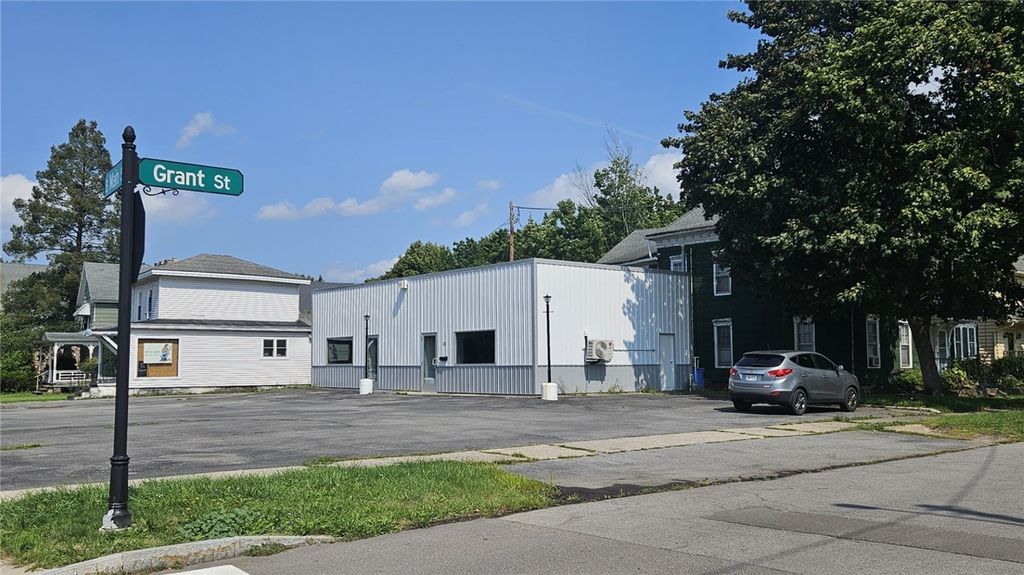 Photo of 508 S Main St St, Arcadia, NY 14513 (MLS # R1665259)