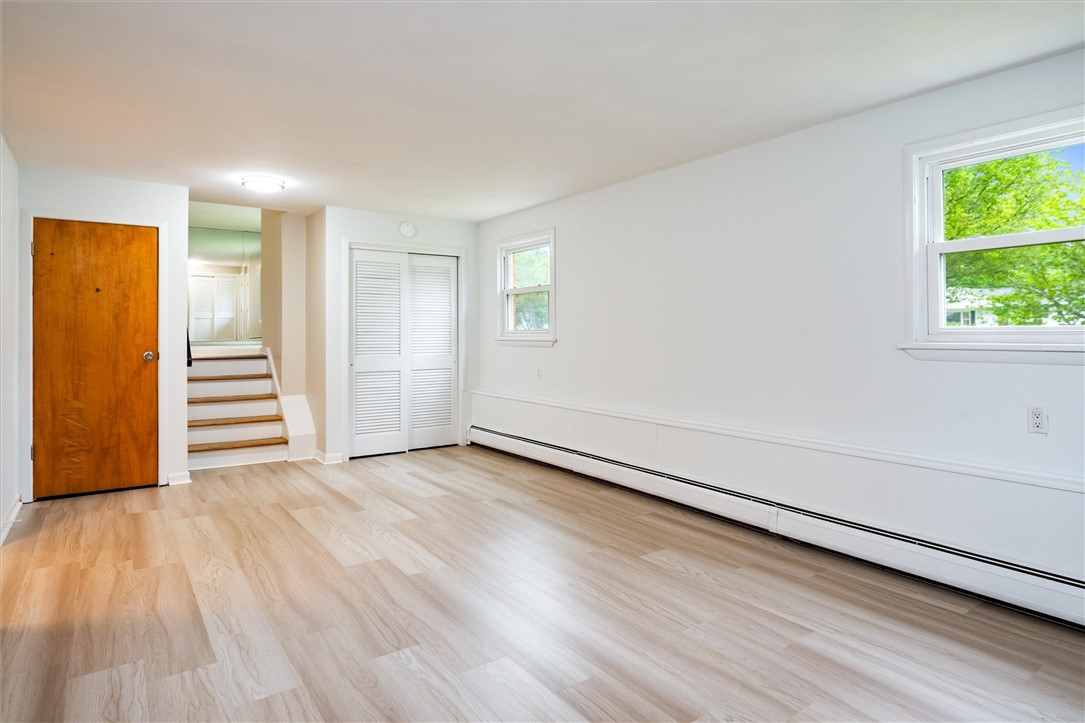 424 Marsdale Court, Webster, New York image 24