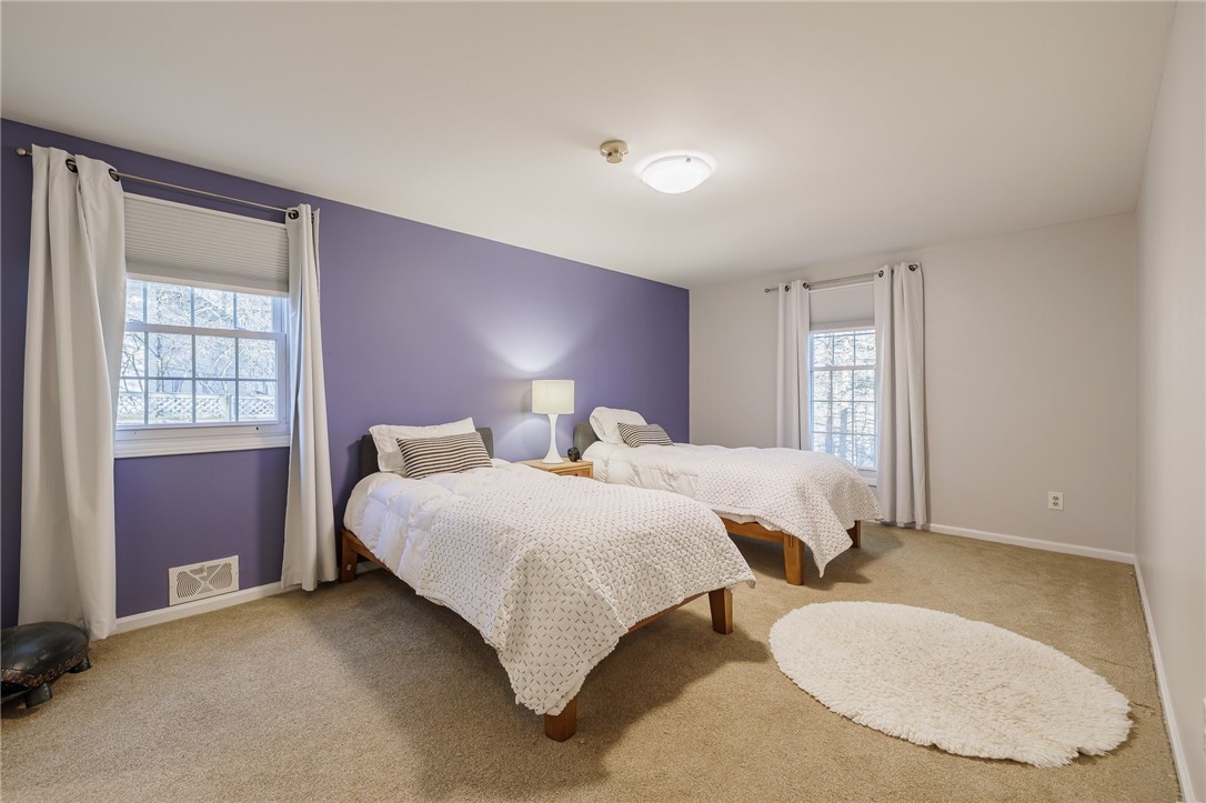 26 Greylock Rdg, Pittsford, New York image 25