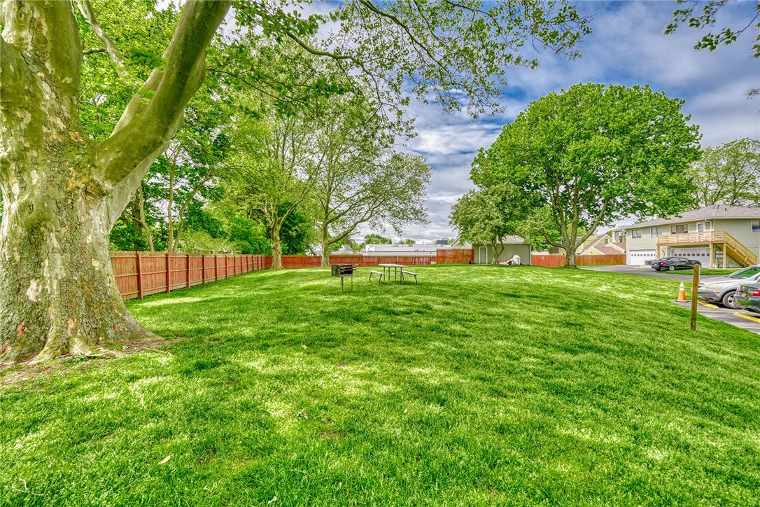 116 Milrace Drive #116, East Rochester, New York image 32