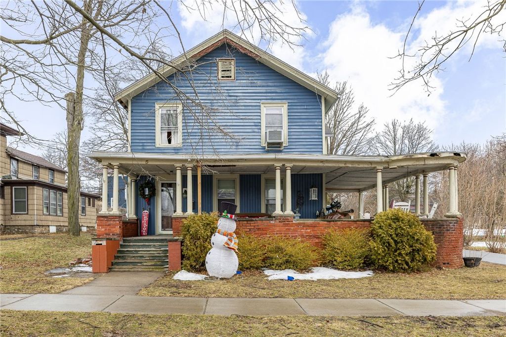 Photo of 5 Broad Street, Manchester, NY 14432 (MLS # R1664905)