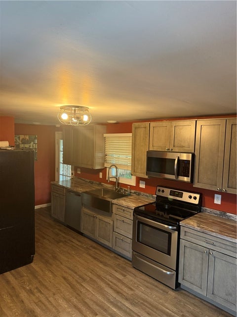 Tiny photo for 205 chapman Place, Elmira, NY 14901 (MLS # R1693727)