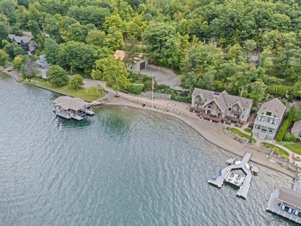 10523-10577 East Lake Road