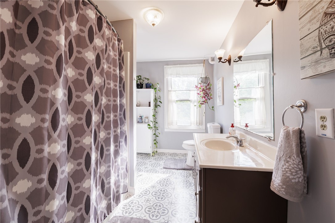 Search Properties 3 7493 e main street