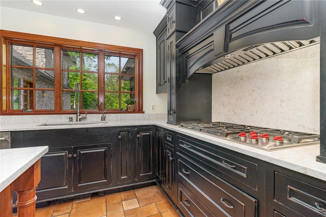 49 Knollwood Dr Drive, Pittsford, New York image 18