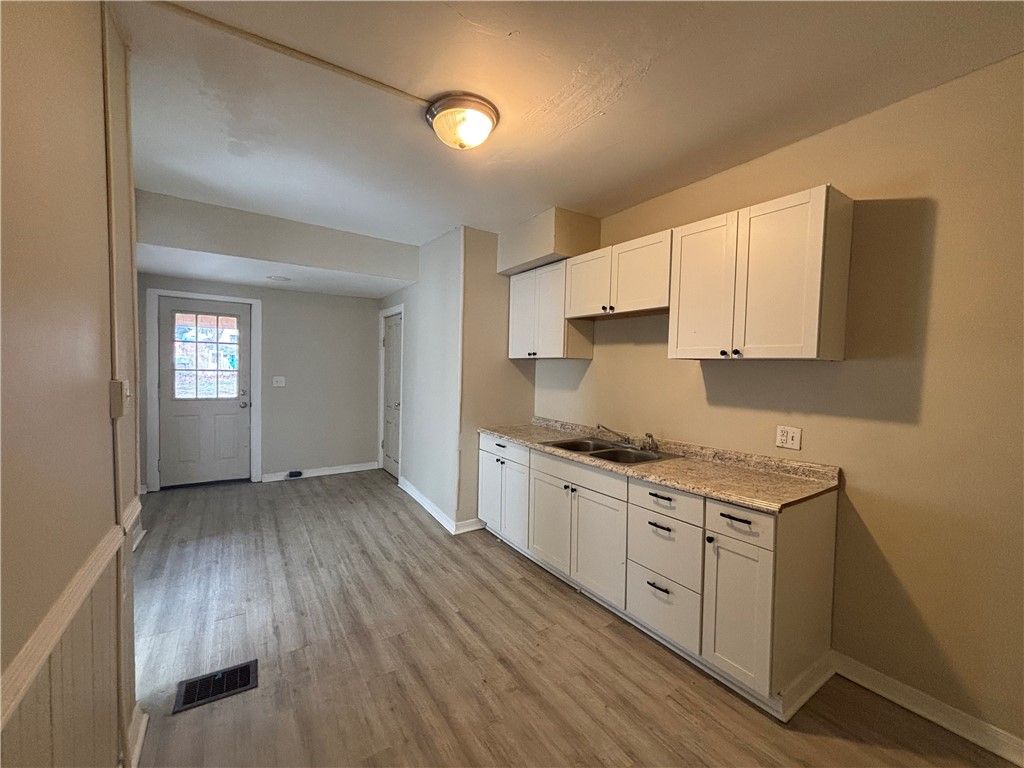 Photo of 373-375 Diven Avenue #373, Elmira City, NY 14901 (MLS # R1668186)