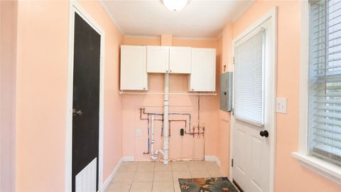 Tiny photo for 14 Seneca Manor Dr Drive, Seneca Falls, NY 13148 (MLS # R1688387)