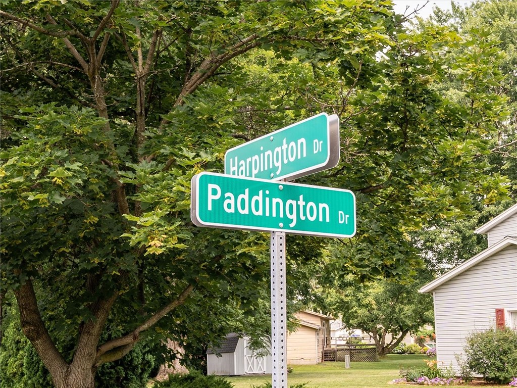 Paddington Drive, Gates, New York image 4