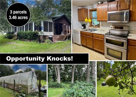 Photo of 105 Old State Highway 28, Oneonta, NY 13820 (MLS # R1559622)