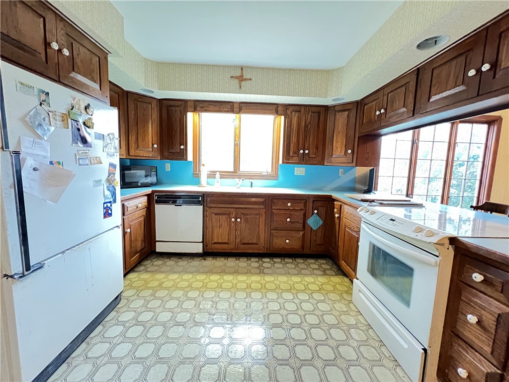 42 Laurel Bank Avenue, Deposit, New York image 15