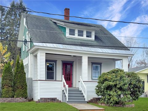 Photo of 24 Forest Avenue, Oneonta, NY 13820 (MLS # R1648847)