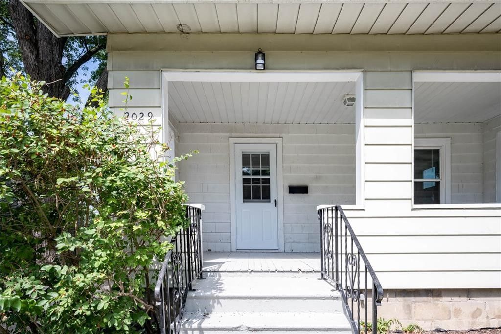 Photo of 2029 Five Mile Line Road, Penfield, NY 14526 (MLS # R1635207)