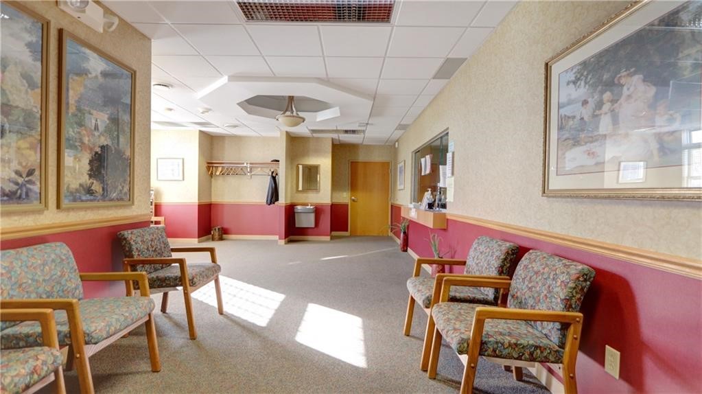 399 Grant Avenue Road