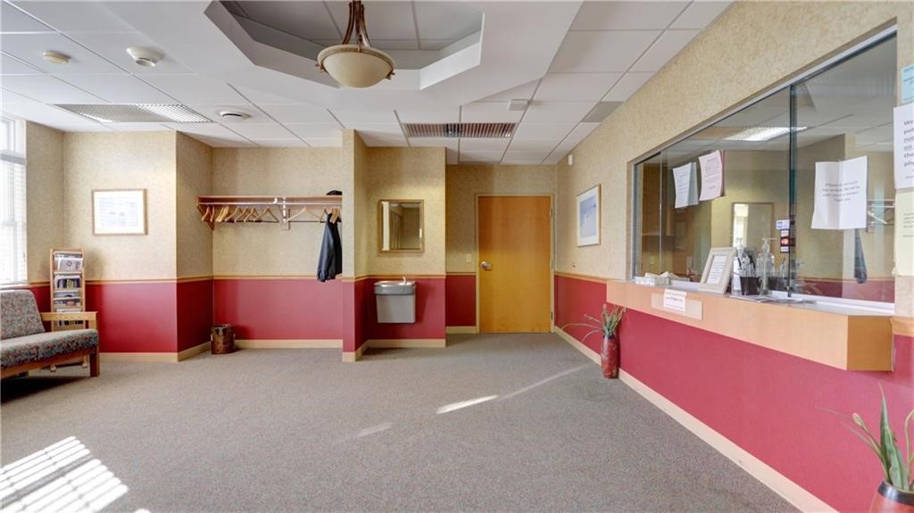 399 Grant Avenue Road