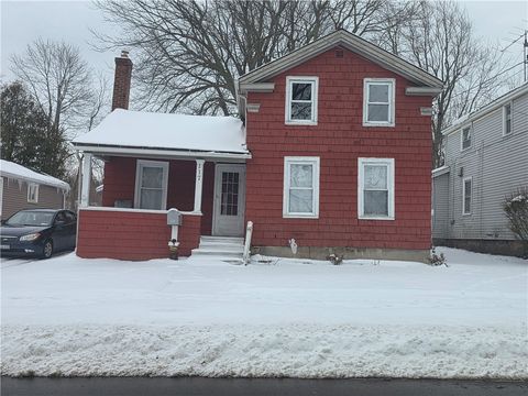 Homes For Sale - 117 W Academy Street<br/> Orleans County, Albion, NY 14411