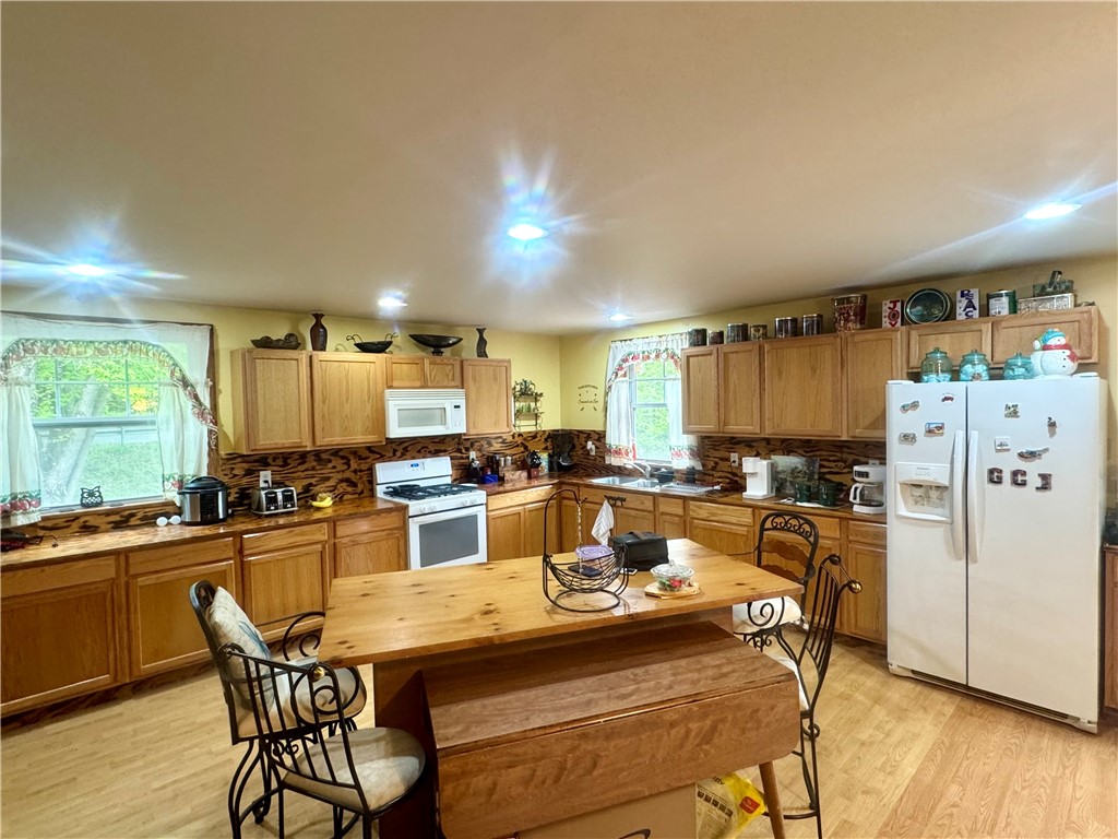 405 County Highway 12, Laurens, New York image 8