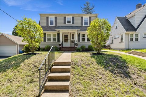 Homes For Sale - 180 Yarmouth Road<br/> Rochester, NY 14610