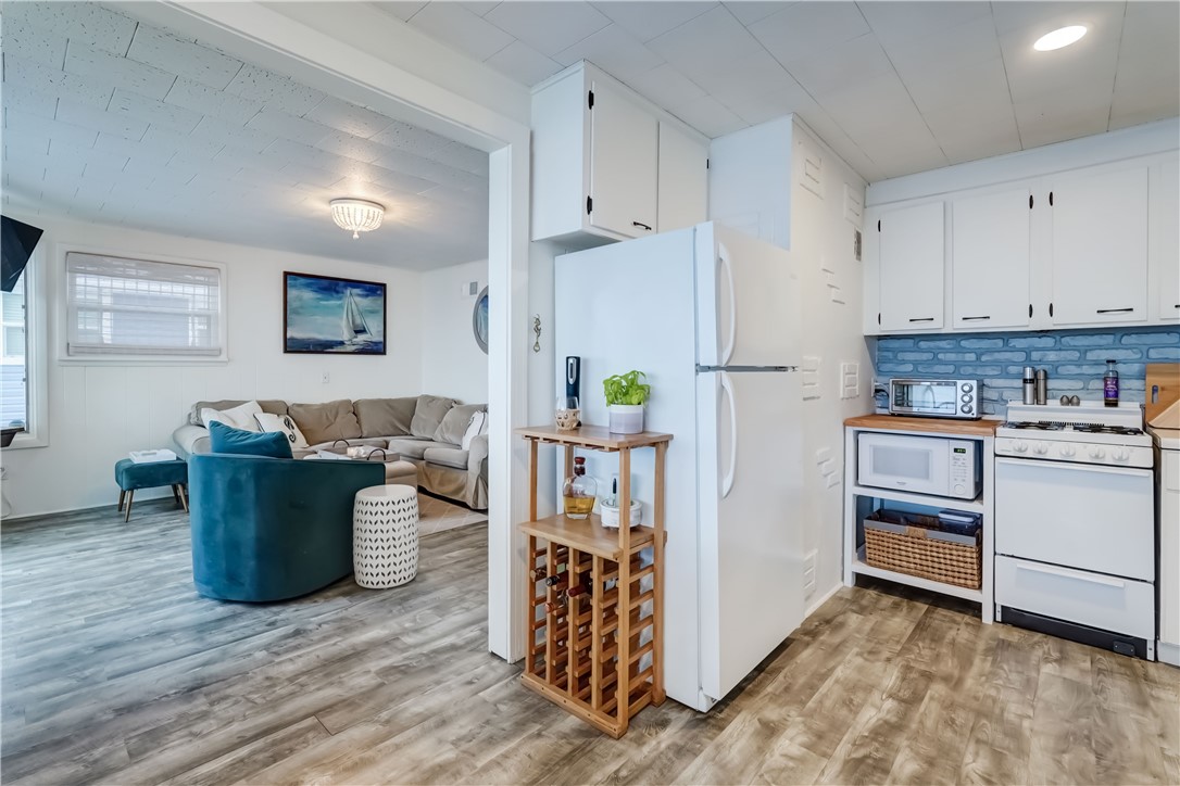 16005 Lomond Shore Shr, Kendall, New York image 11