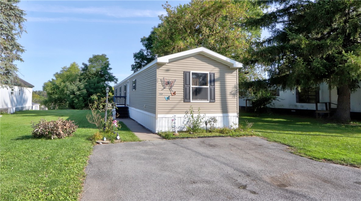 1315 King Road, Manchester, New York image 1