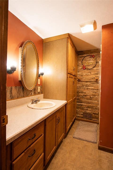 Tiny photo for 2537 Edwards Road, Waterloo, NY 13165 (MLS # R1703029)