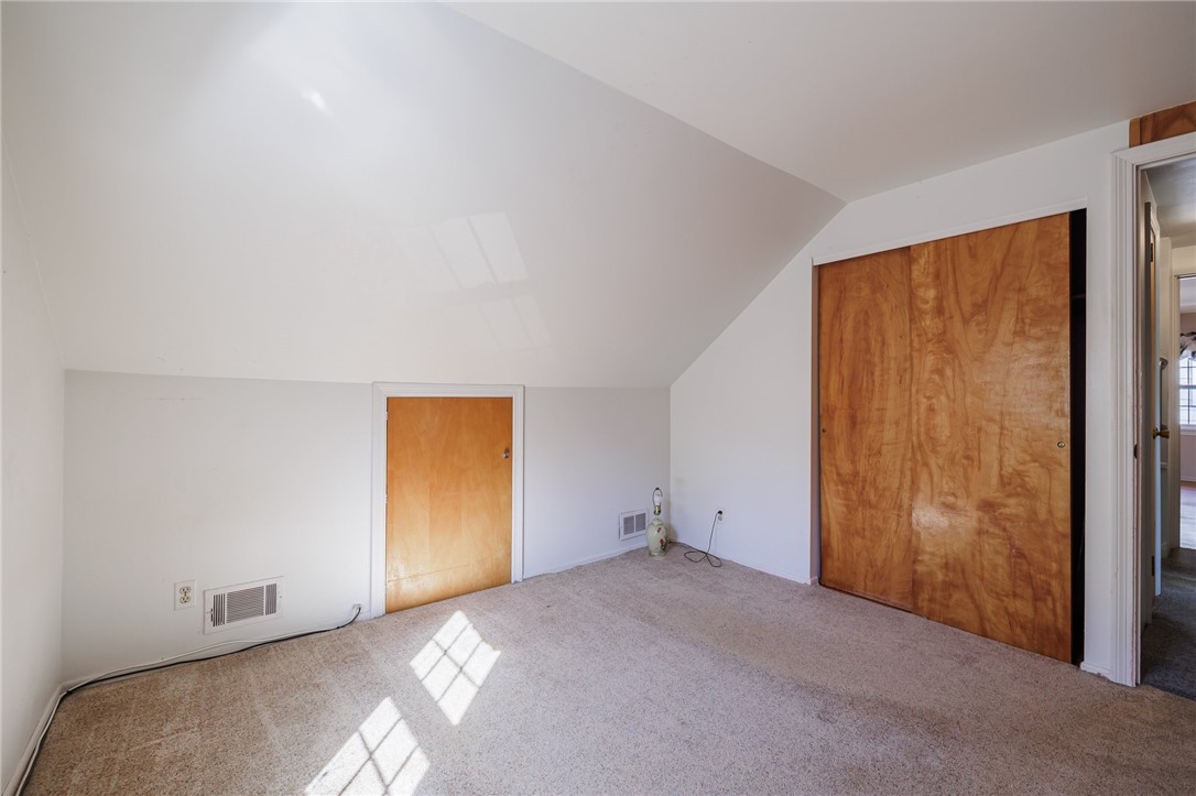 87 Fairlea Drive, Irondequoit, New York image 24