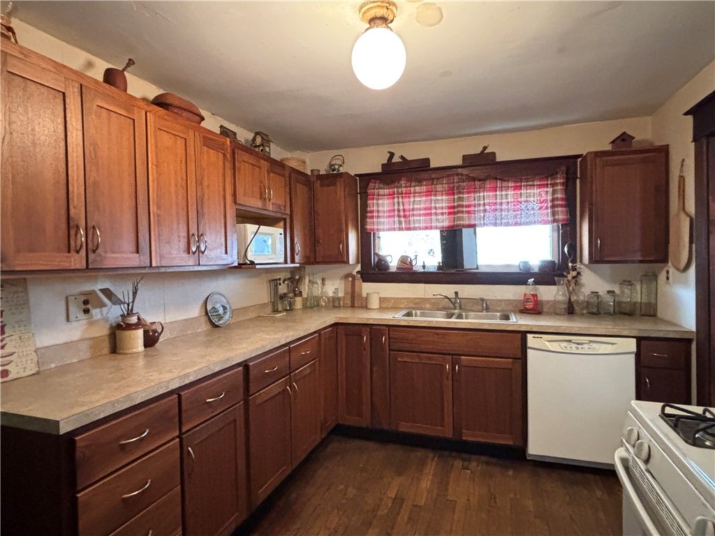 Photo of 2384 State Highway 205, Laurens, NY 13810 (MLS # R1646371)