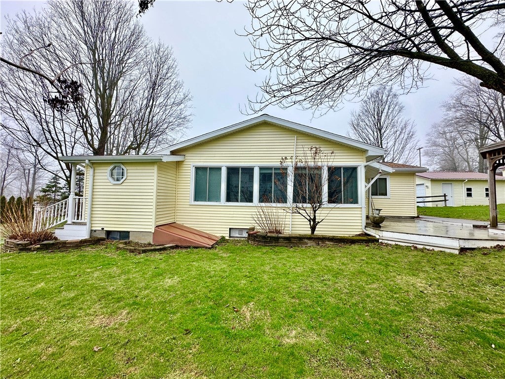 3849 E Perry Avenue 3849